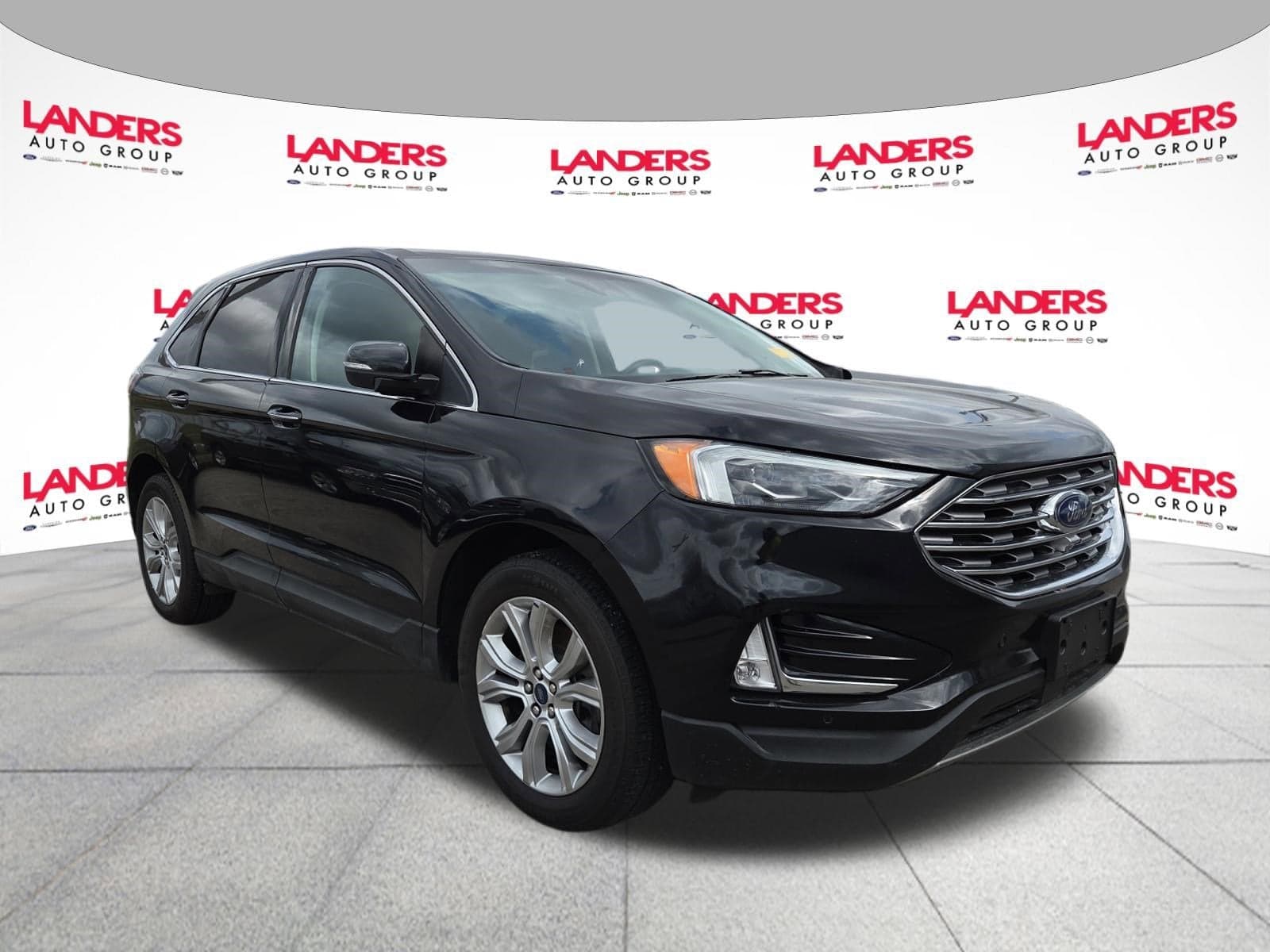 2022 Ford Edge Titanium — photo 1 of 25