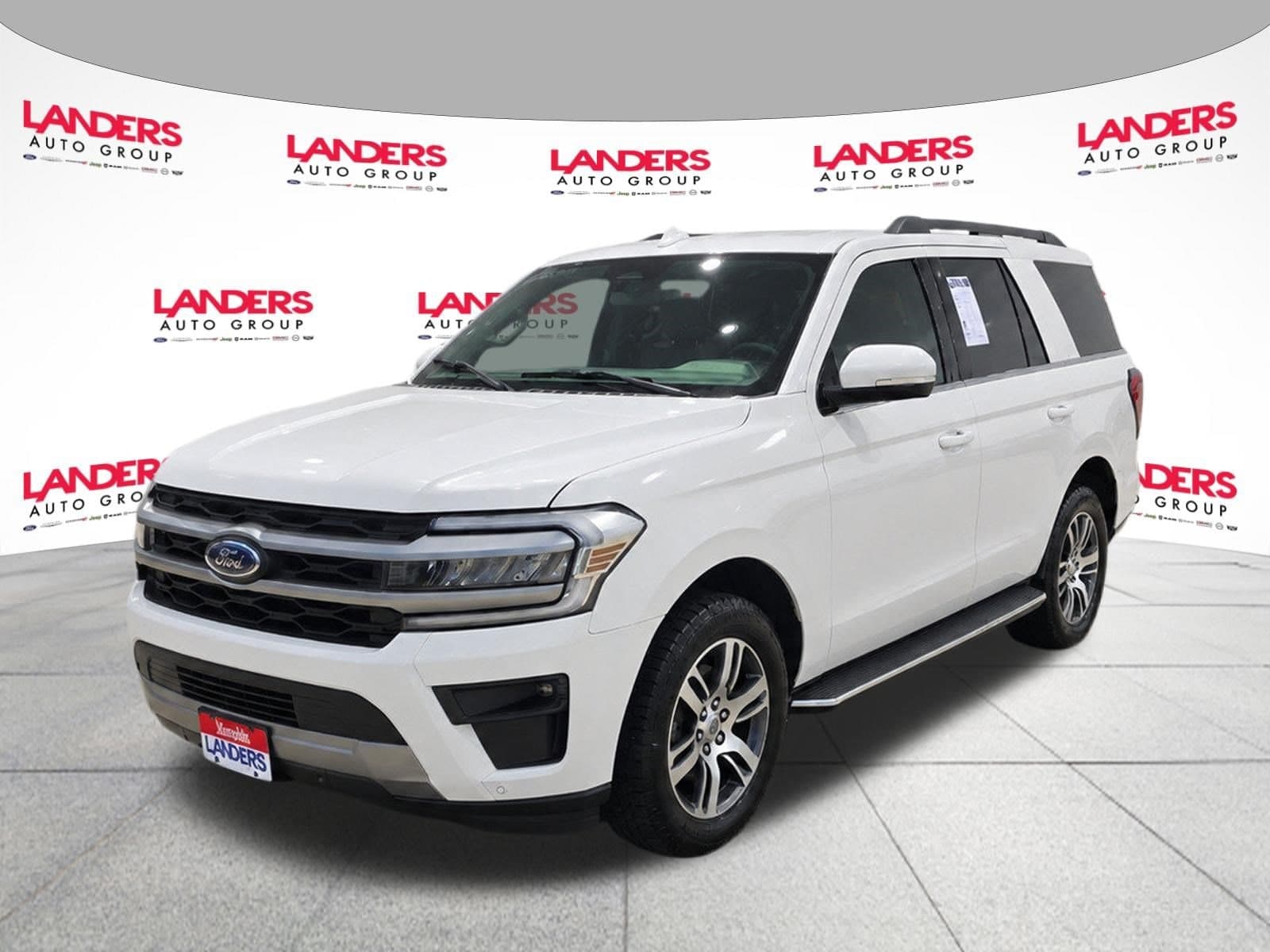 2022 Ford Expedition XLT — photo 1 of 21