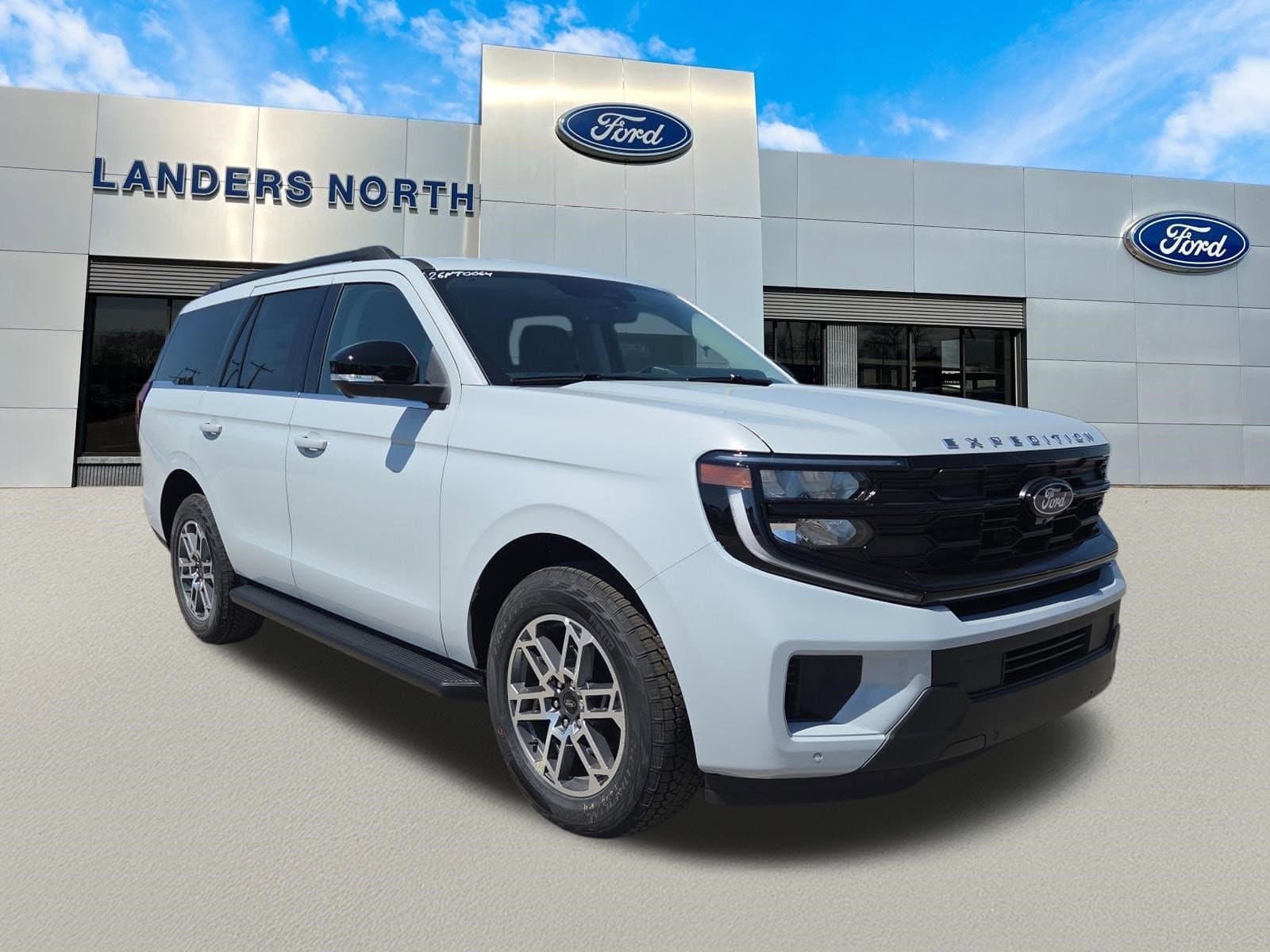 2026 Ford Expedition Active — photo 1 of 18