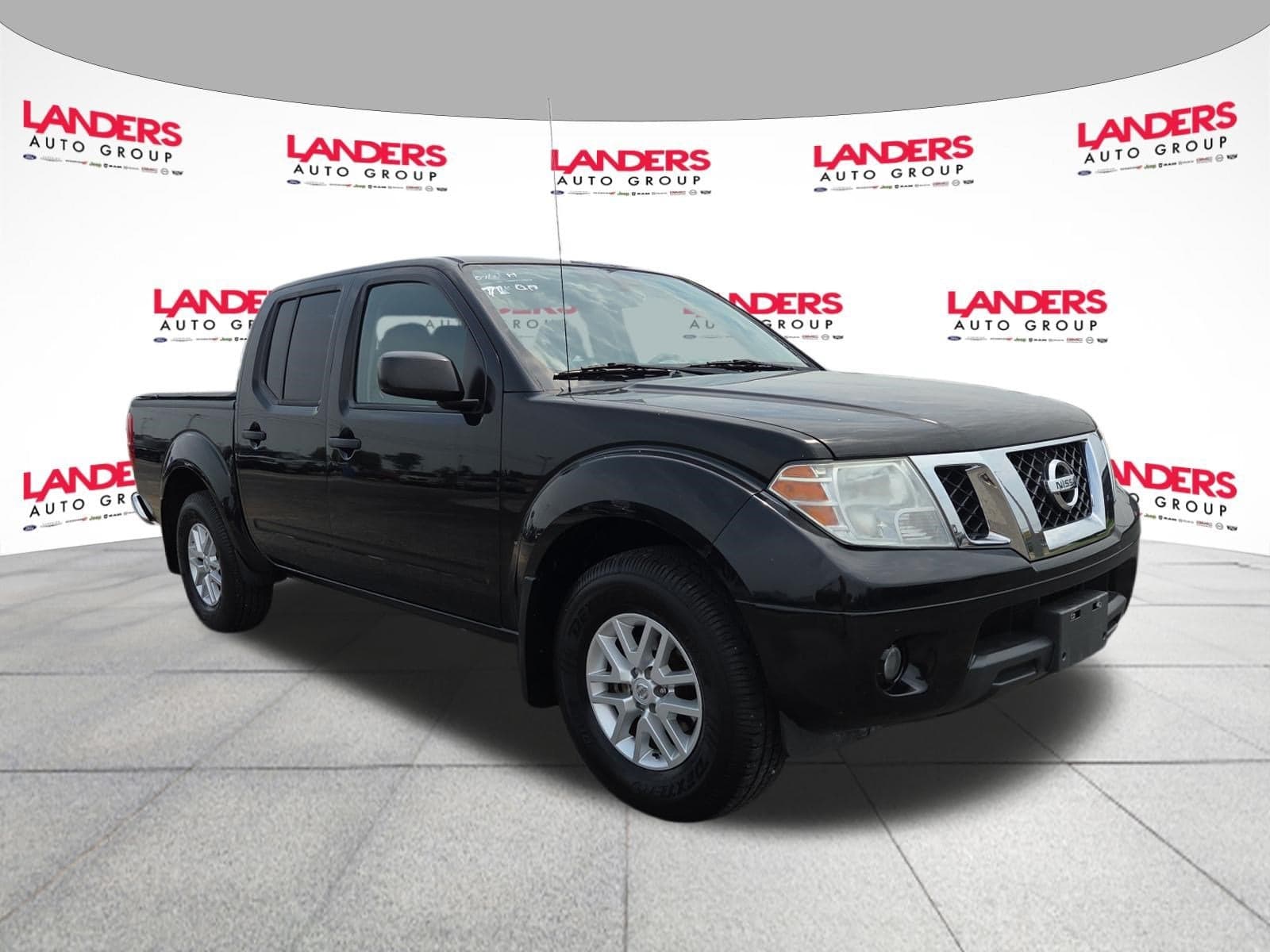 2019 Nissan Frontier SV — photo 1 of 26