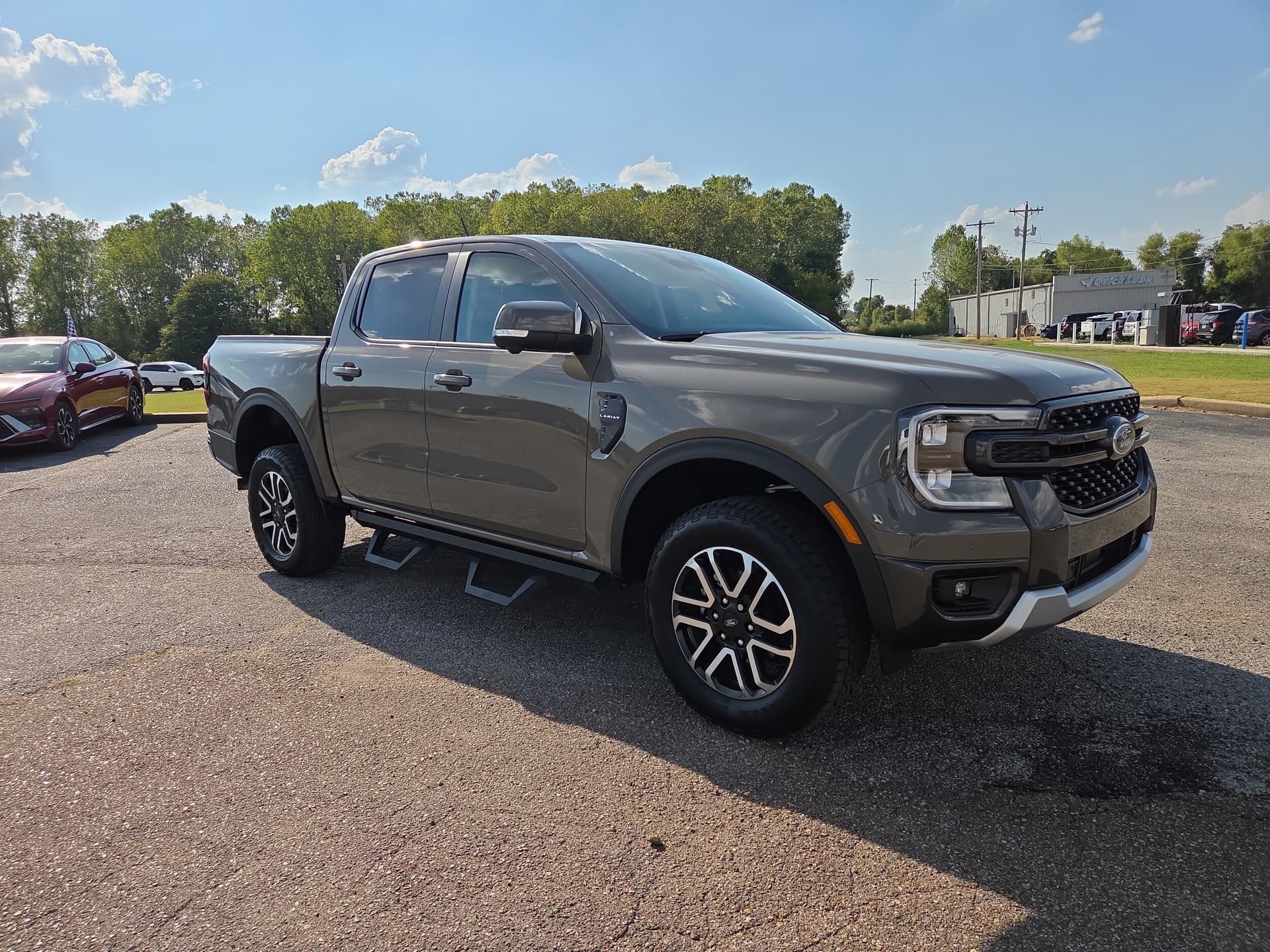 2025 Ford Ranger LARIAT — photo 1 of 26