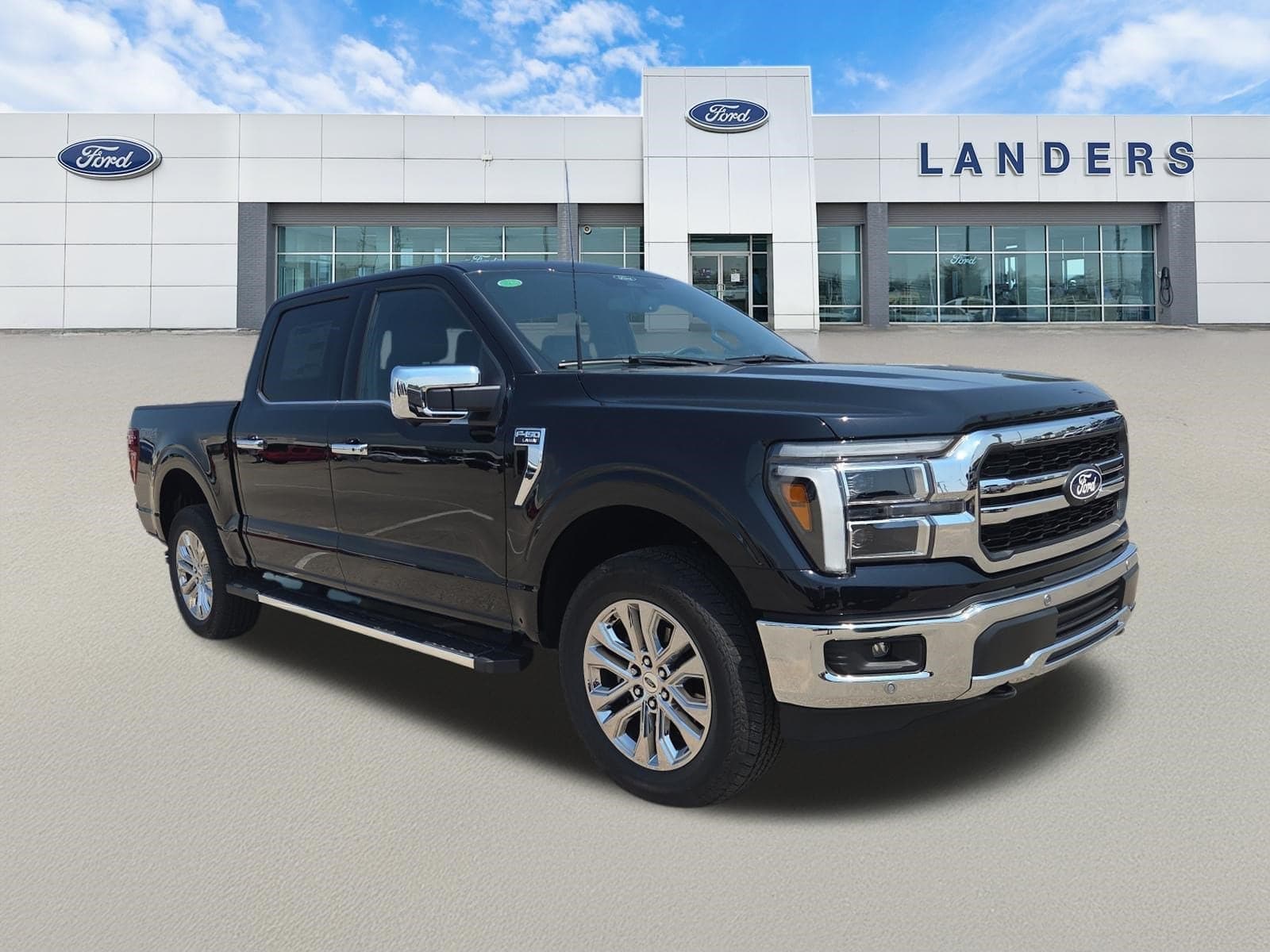 2026 Ford F-150 LARIAT — photo 1 of 17