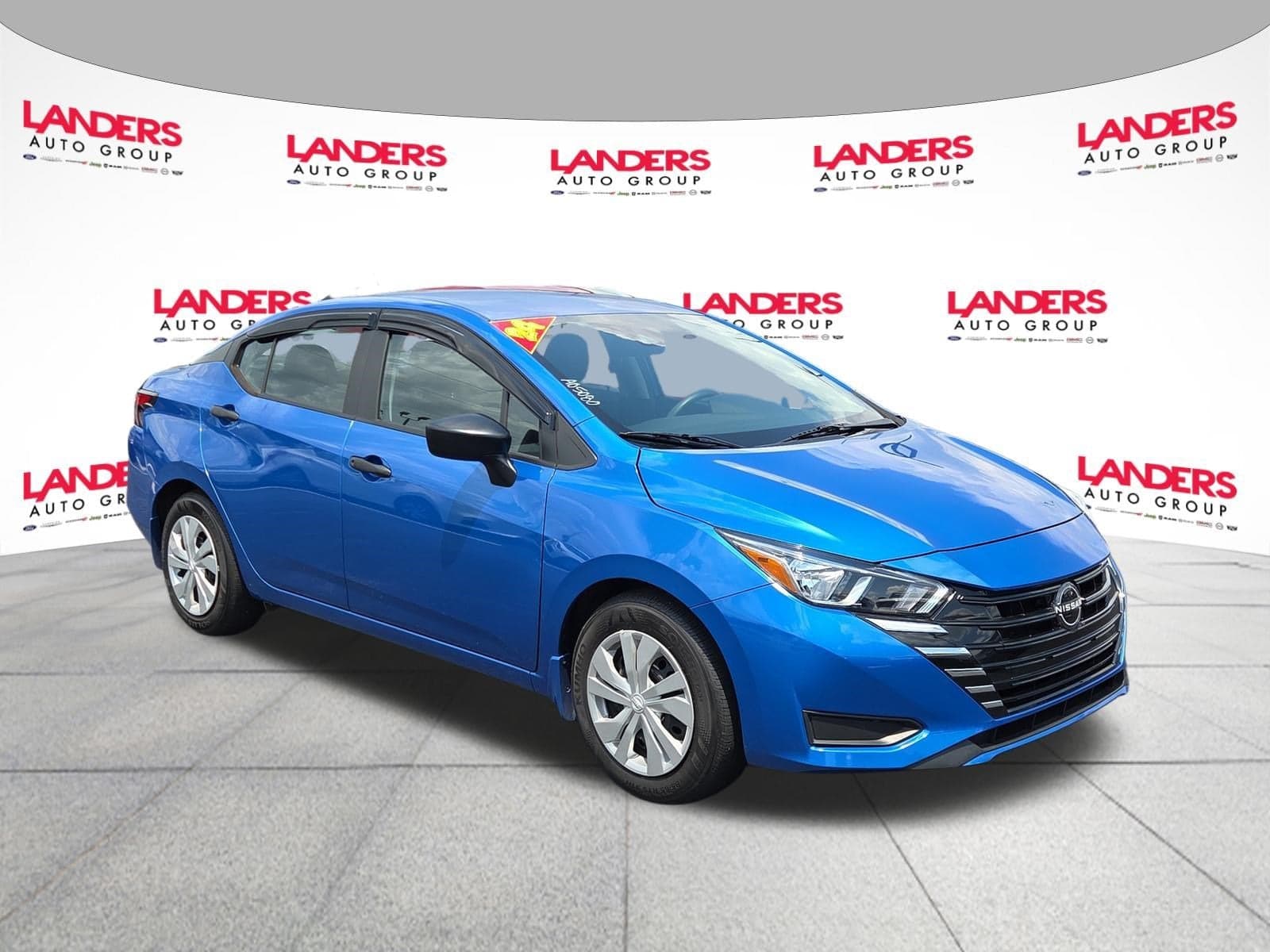 2024 Nissan Versa S — photo 1 of 25