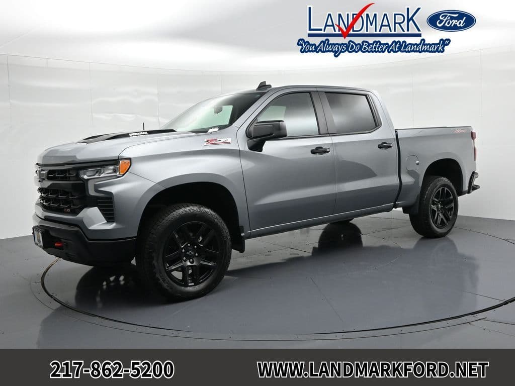 2024 Chevrolet Silverado 1500 LT Trail Boss — photo 1 of 30