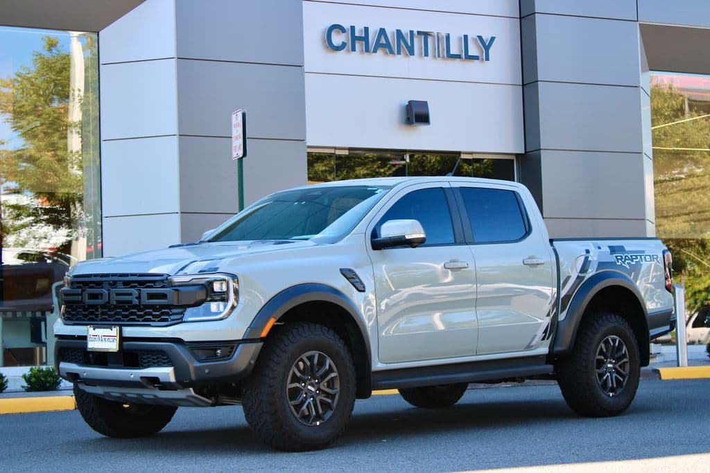 2024 Ford Ranger Raptor — photo 1 of 23