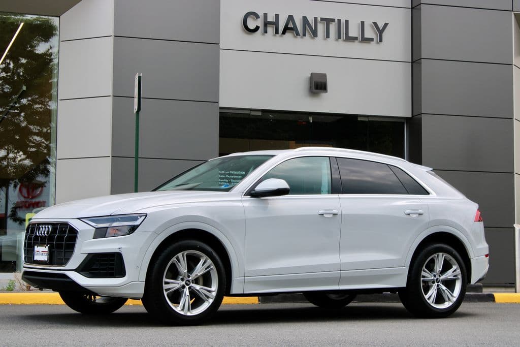 2022 Audi Q8 55 Premium — photo 1 of 22
