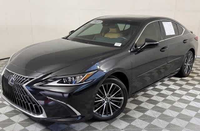 2022 Lexus ES ES 300h — photo 1 of 31