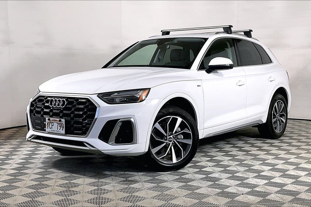 2024 Audi Q5 45 S Line Premium — photo 1 of 33
