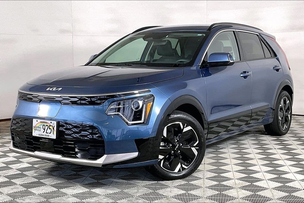 2023 Kia Niro EV Wind — photo 1 of 33