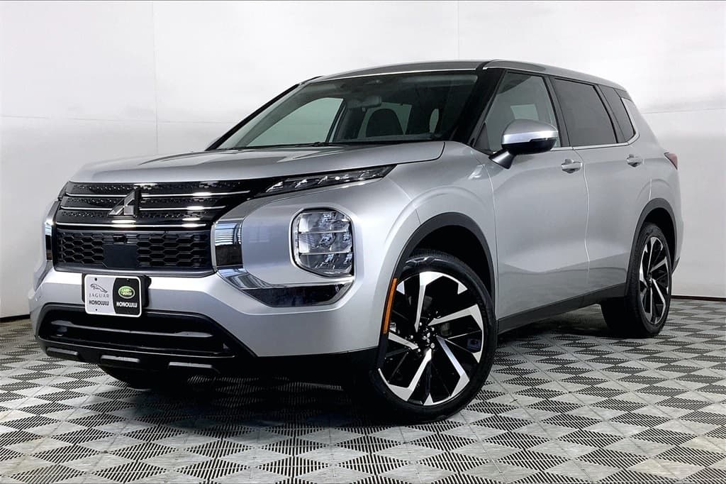 Foto de 2022 Mitsubishi Outlander ES