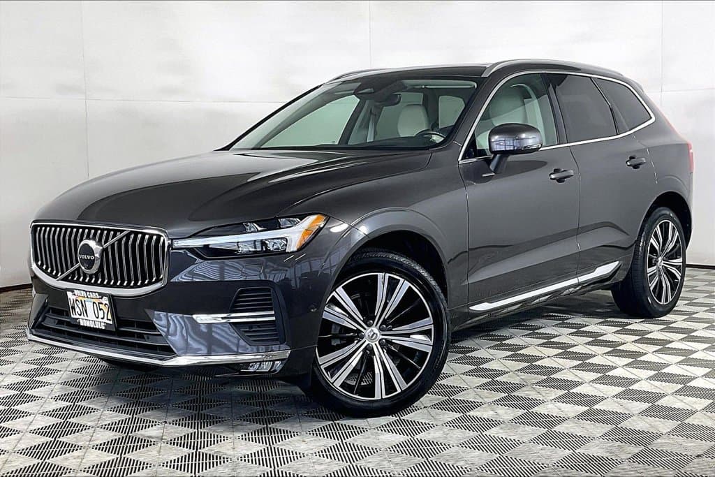 2022 Volvo XC60 Inscription — photo 1 of 33