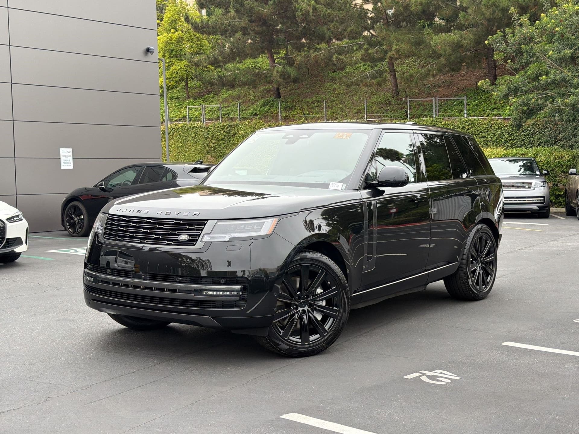 2026 Land Rover Range Rover SE — photo 1 of 31