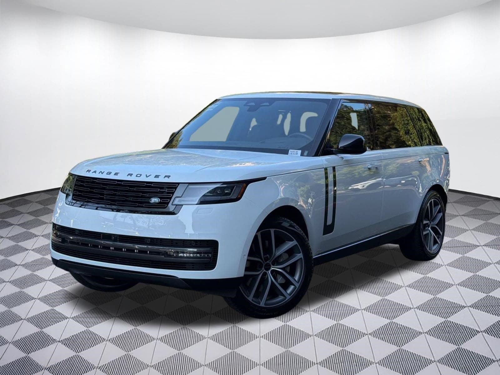 2026 Land Rover Range Rover SE — photo 1 of 31