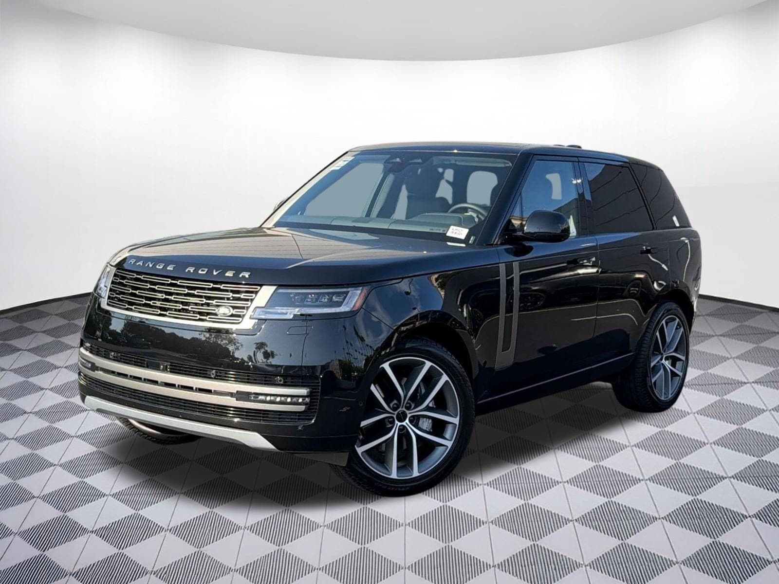 2026 Land Rover Range Rover SE — photo 1 of 31
