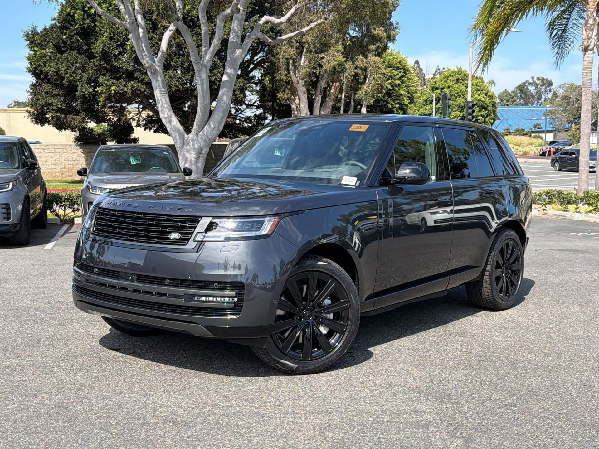 2026 Land Rover Range Rover SE — photo 1 of 31