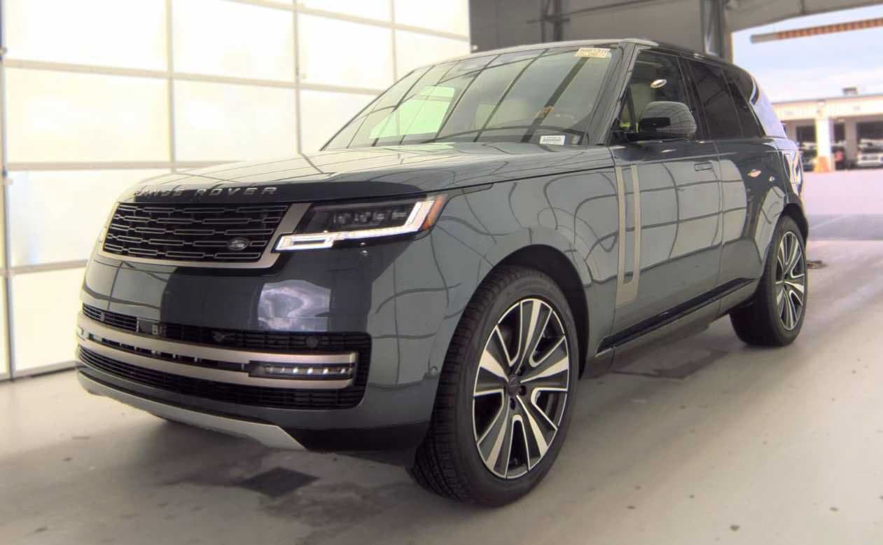 2026 Land Rover Range Rover SE — photo 1 of 11