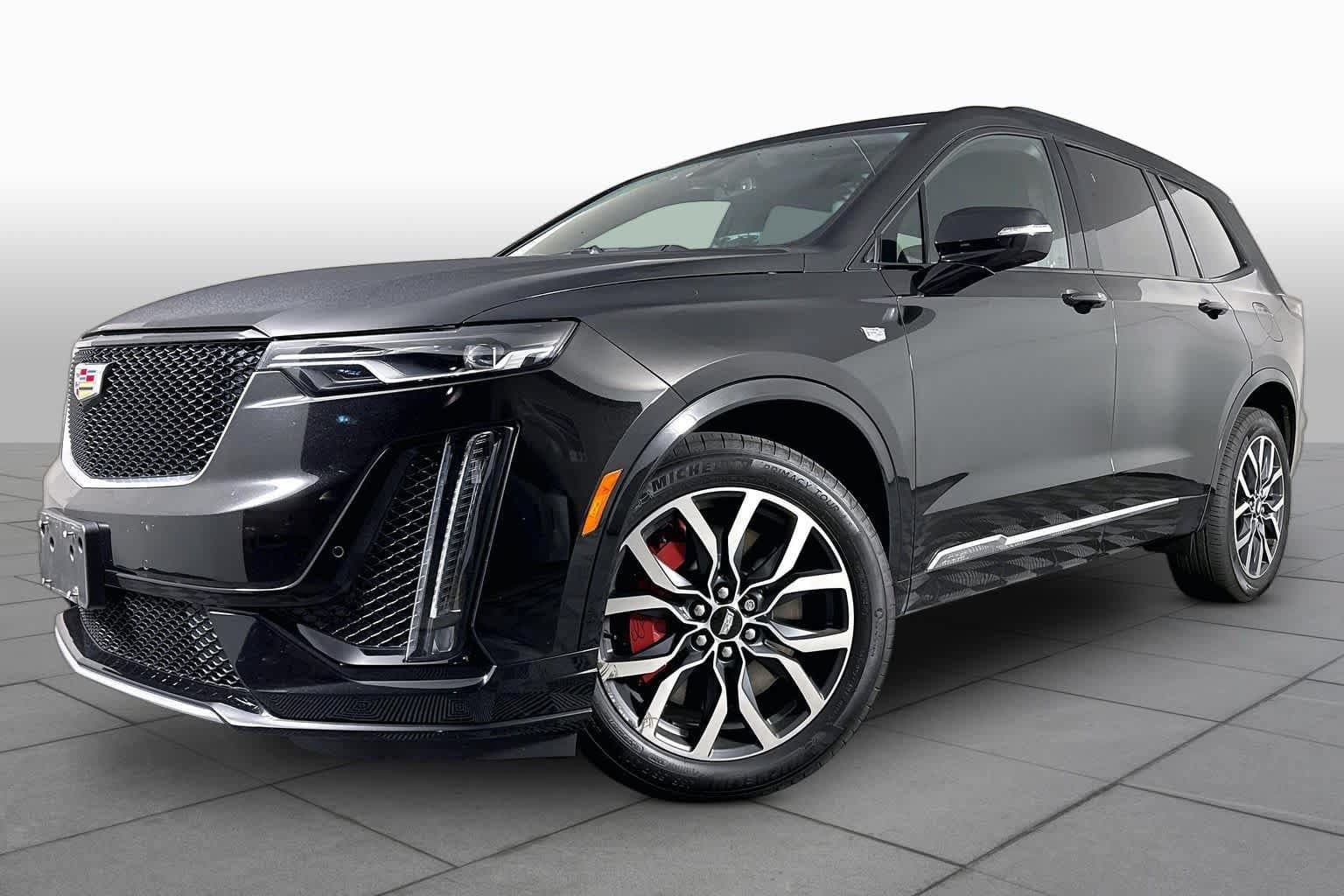2025 Cadillac XT6 AWD Sport — photo 1 of 34