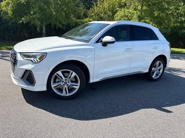 2023 Audi Q3 S line Premium — photo 1 of 13