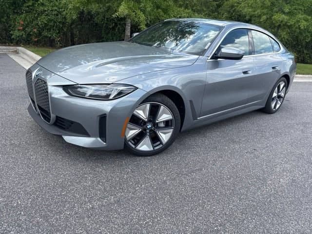 2025 BMW i4 eDrive40 — photo 1 of 13