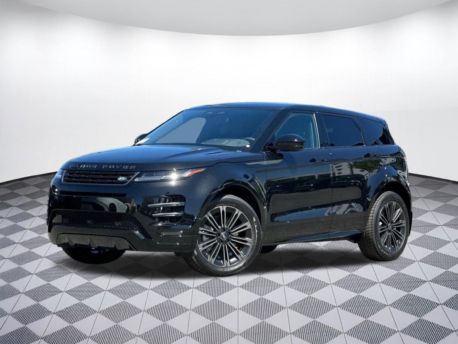 2026 Land Rover Range Rover Evoque Dynamic SE — photo 1 of 29