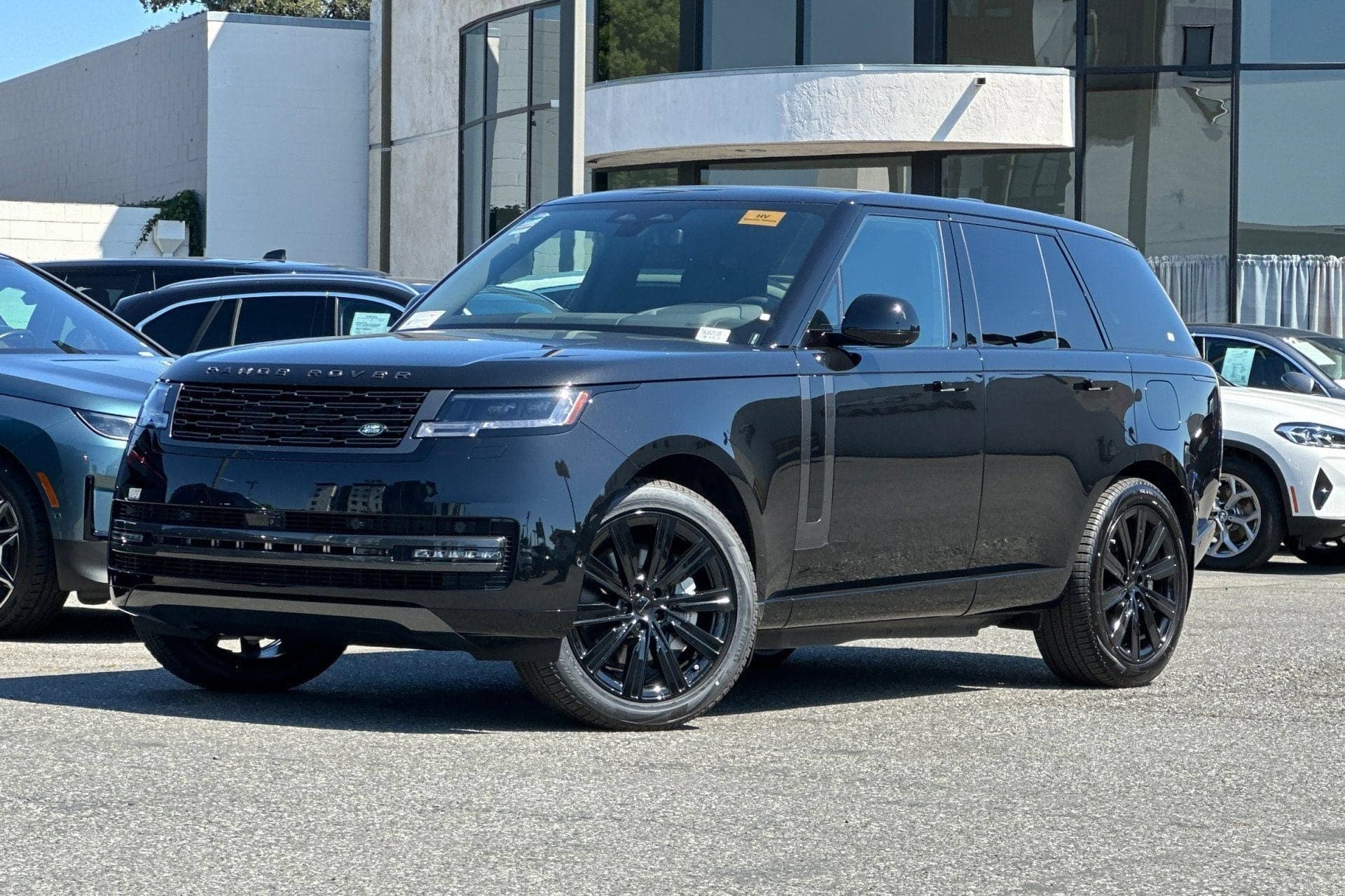 2026 Land Rover Range Rover SE Phev — photo 1 of 29