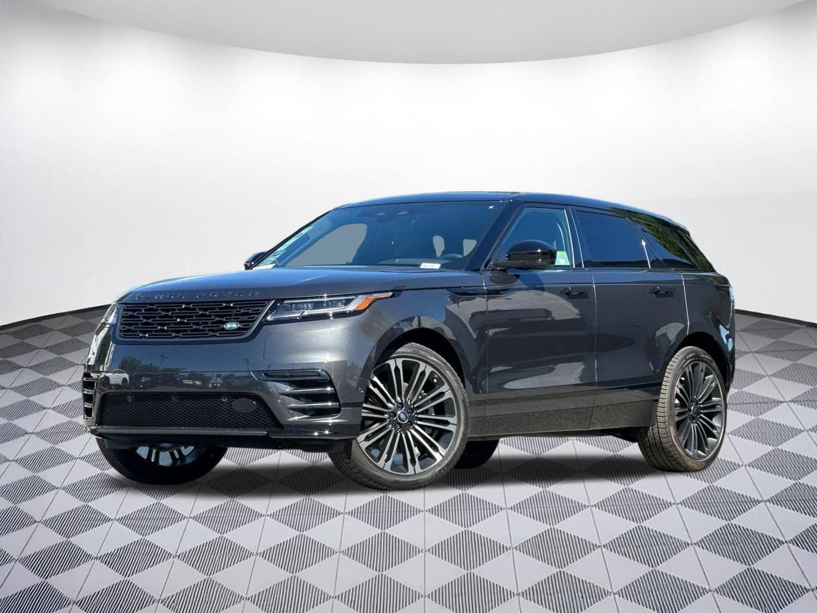 2026 Land Rover Range Rover Velar Dynamic SE — photo 1 of 30