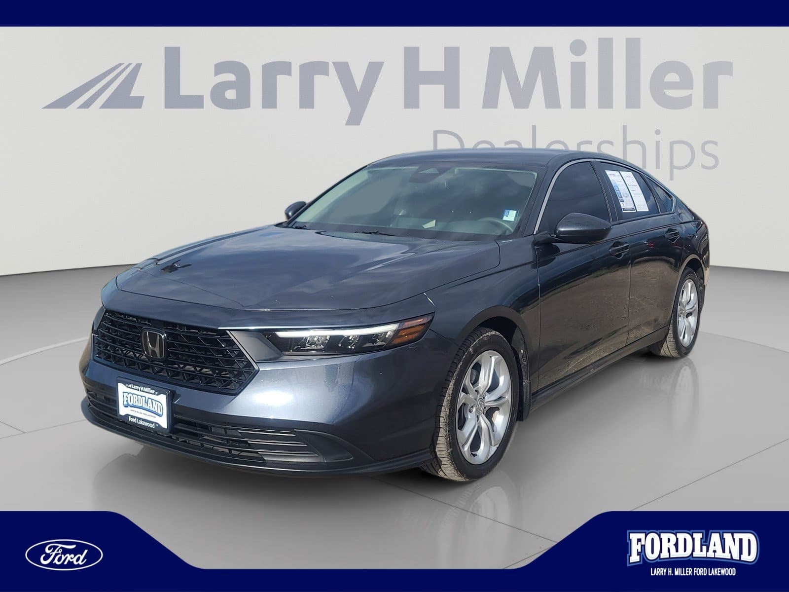 2024 Honda Accord Sedan LX — photo 1 of 32