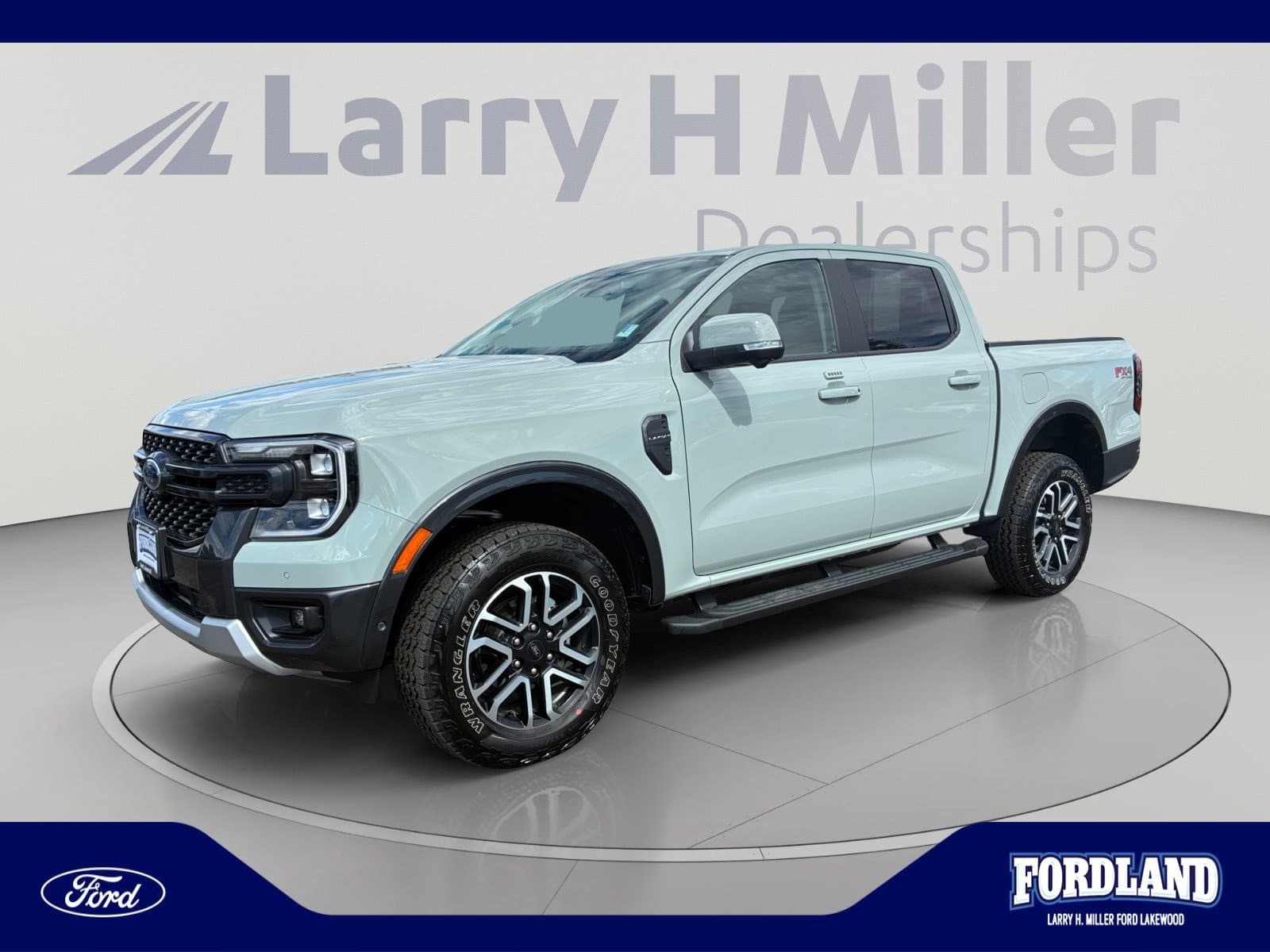 2024 Ford Ranger LARIAT — photo 1 of 32
