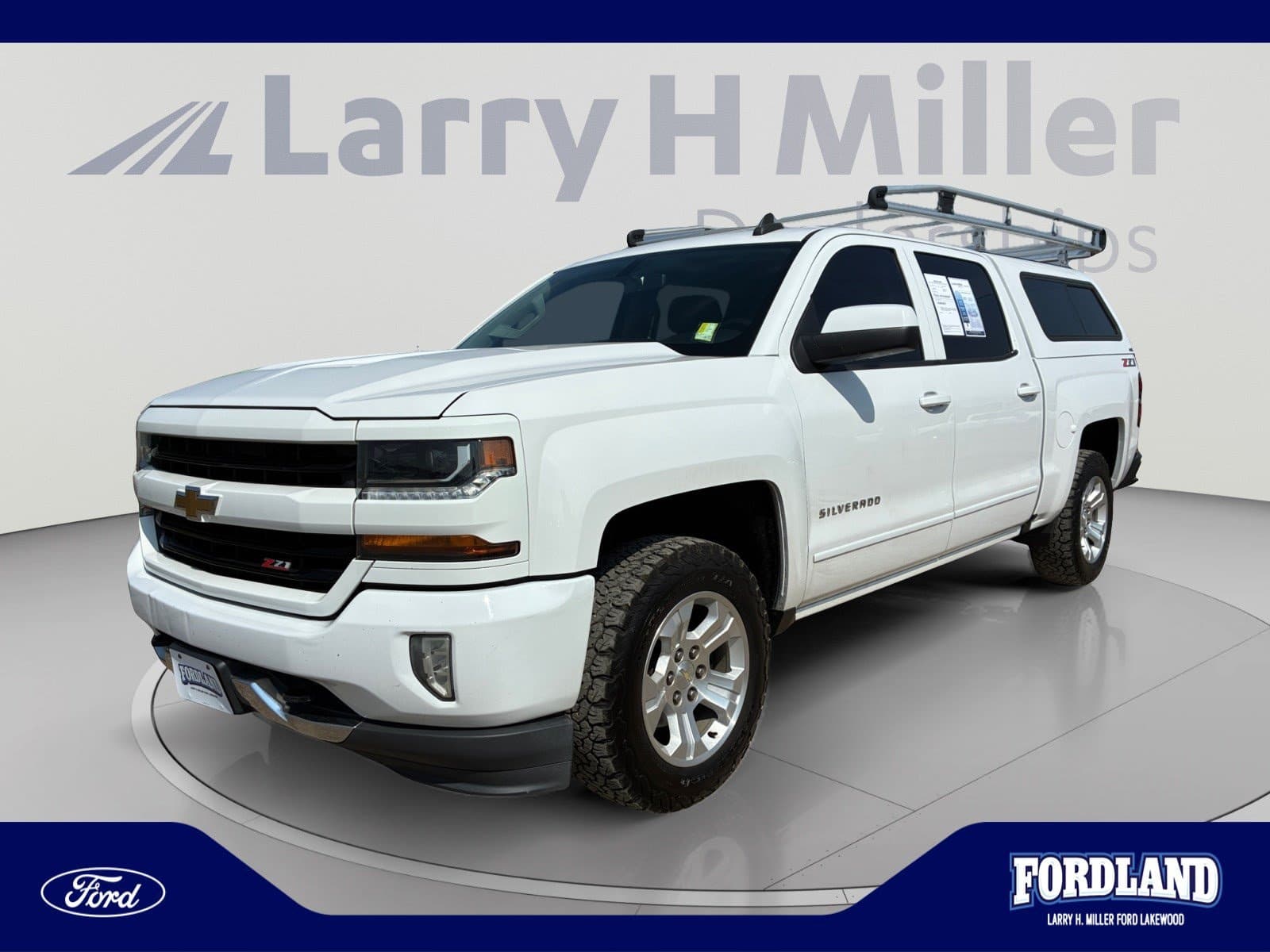 2018 Chevrolet Silverado 1500 LT — photo 1 of 32