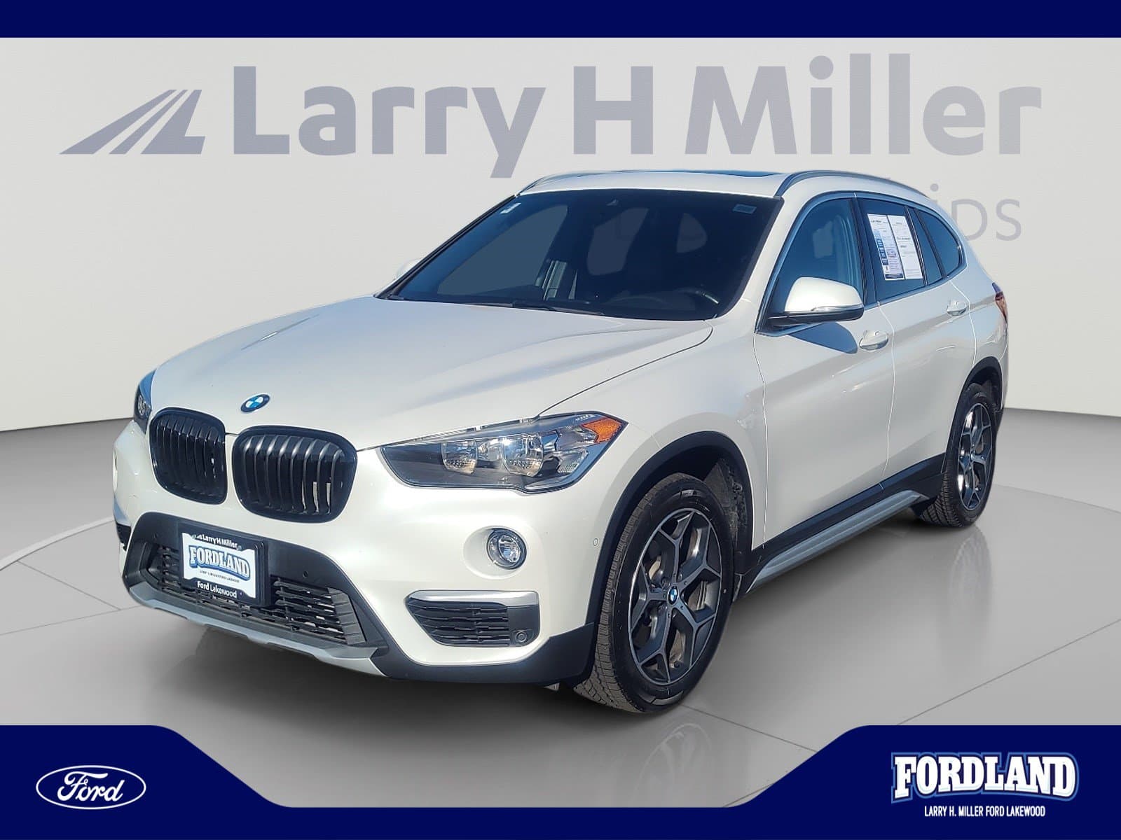 2018 BMW X1 xDrive28i — photo 1 of 34