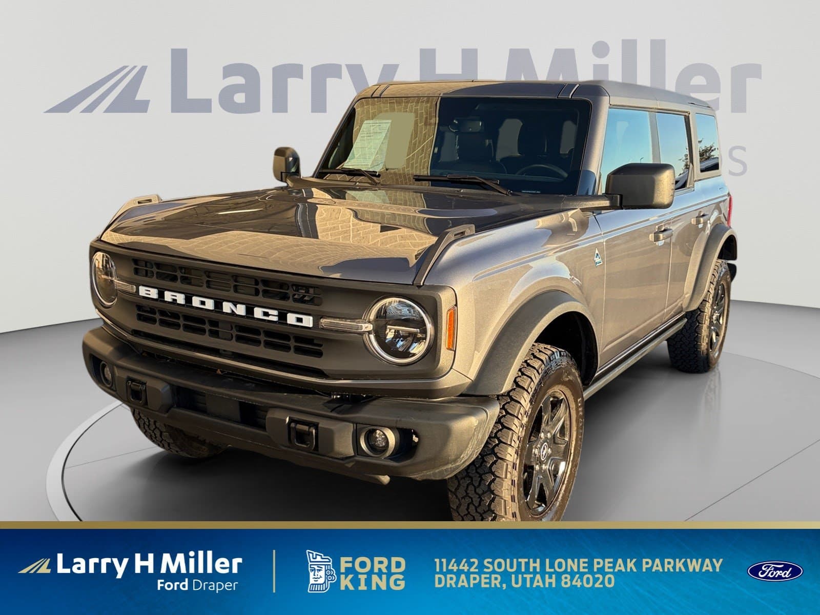 2024 Ford Bronco Black Diamond — photo 1 of 34