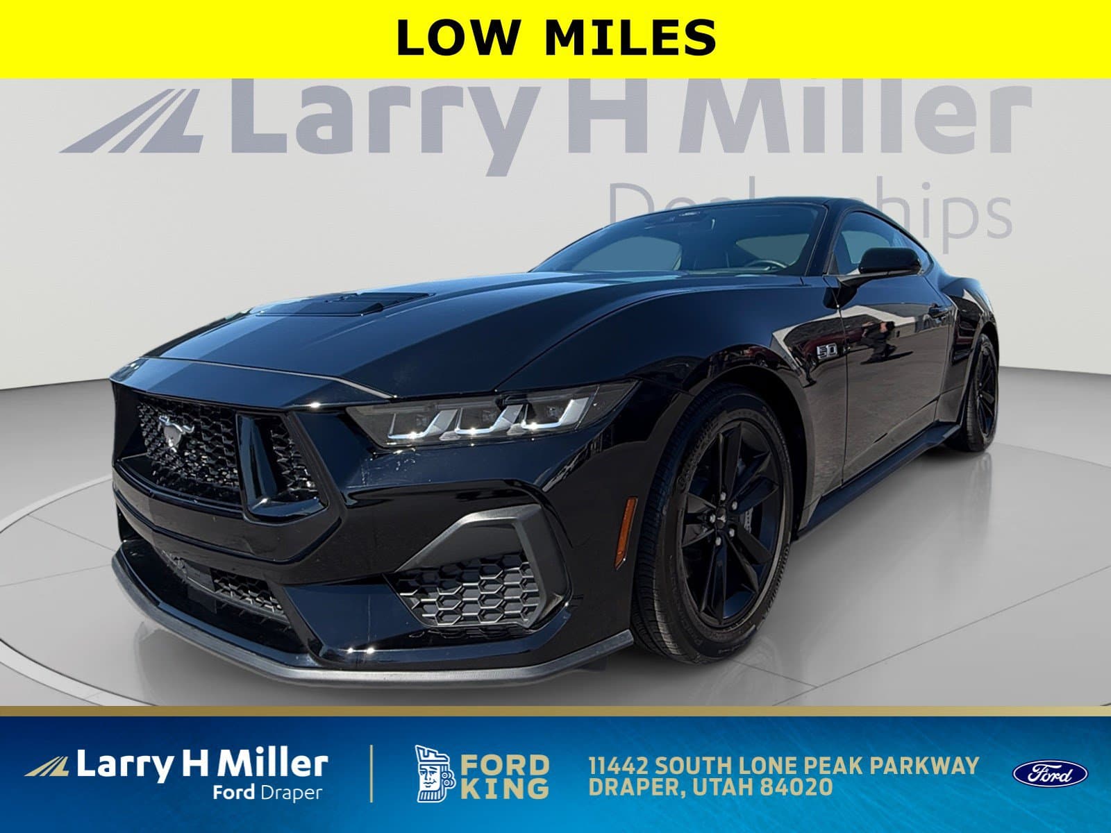2024 Ford Mustang GT — photo 1 of 34