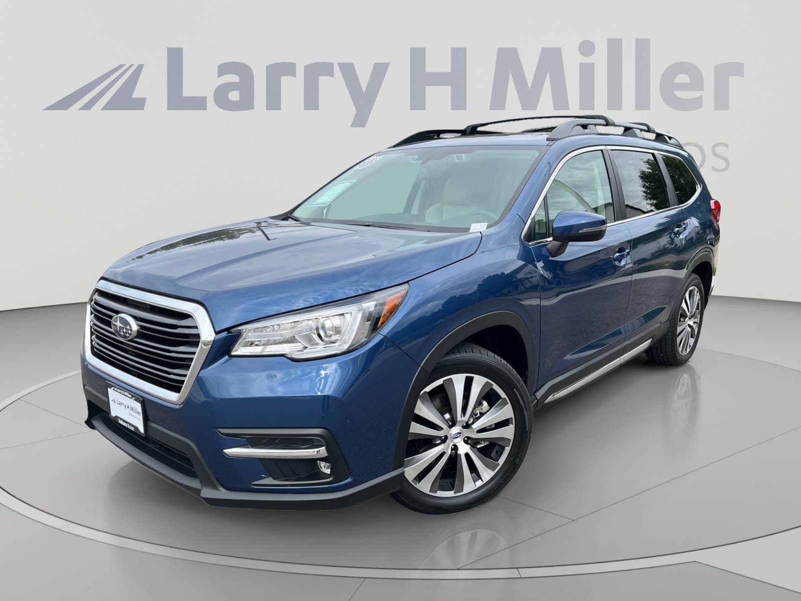 2022 Subaru Ascent Limited — photo 1 of 35