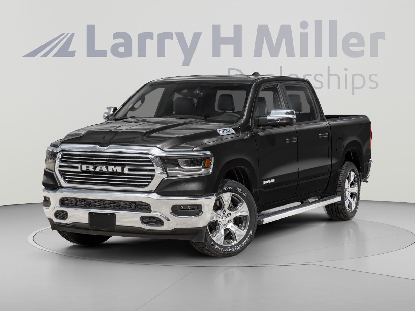 2023 RAM 1500 Laramie — photo 1 of 13