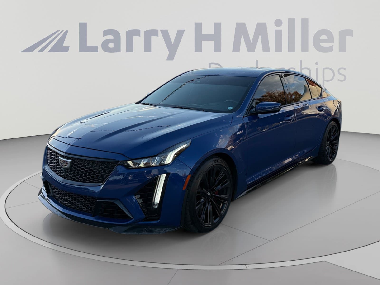 2022 Cadillac CT5-V Blackwing — photo 1 of 35