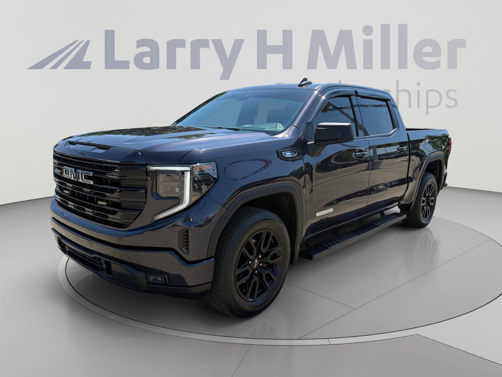 2025 GMC Sierra 1500 Elevation — photo 1 of 35