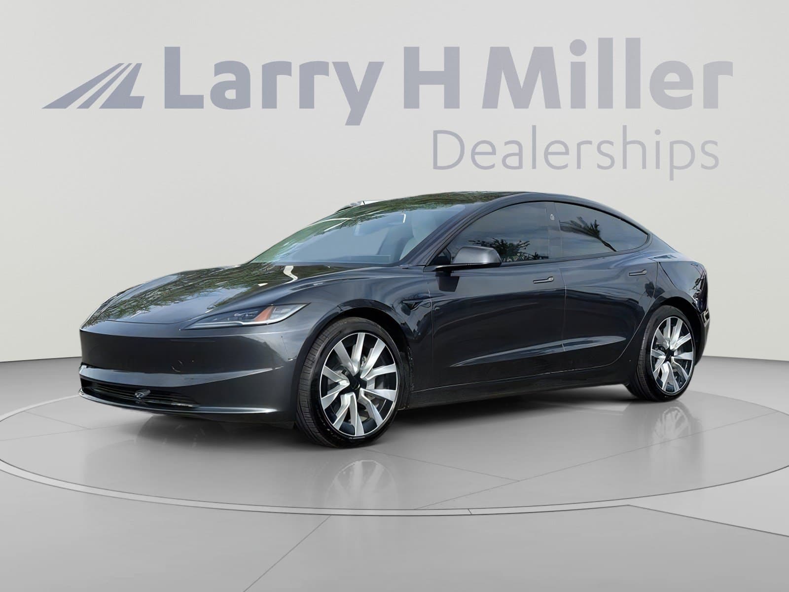 2025 Tesla Model 3 Long Range — photo 1 of 33