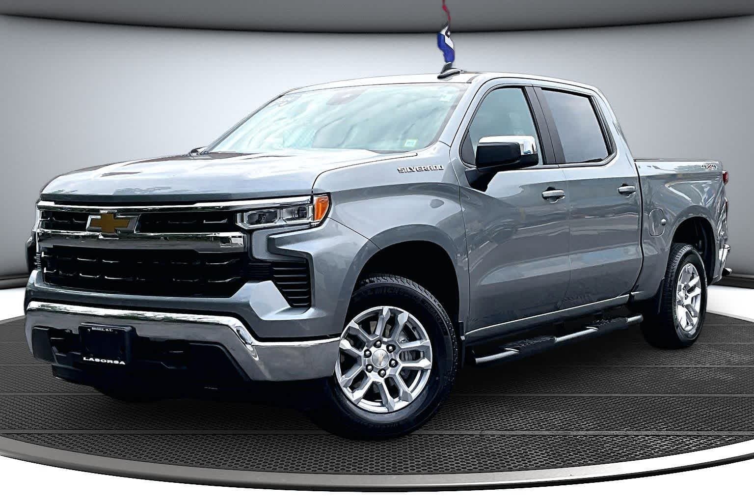 2024 Chevrolet Silverado 1500 LT — photo 1 of 37