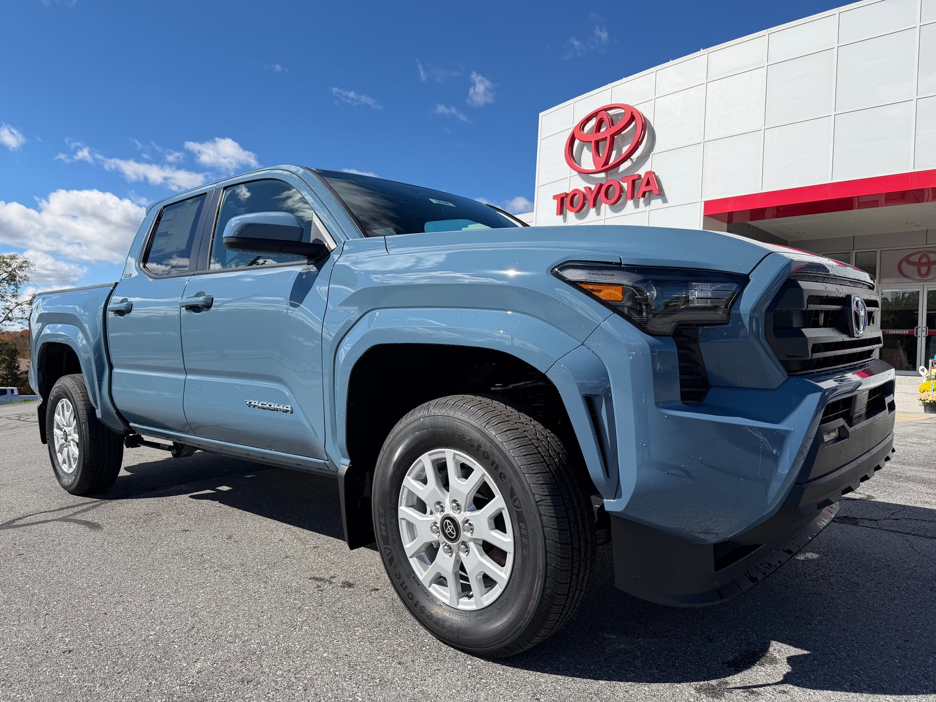 2026 Toyota Tacoma 4WD SR5 — photo 1 of 51