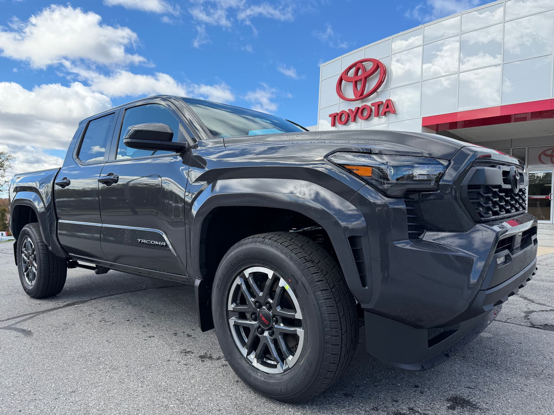 2026 Toyota Tacoma 4WD TRD Sport — photo 1 of 52