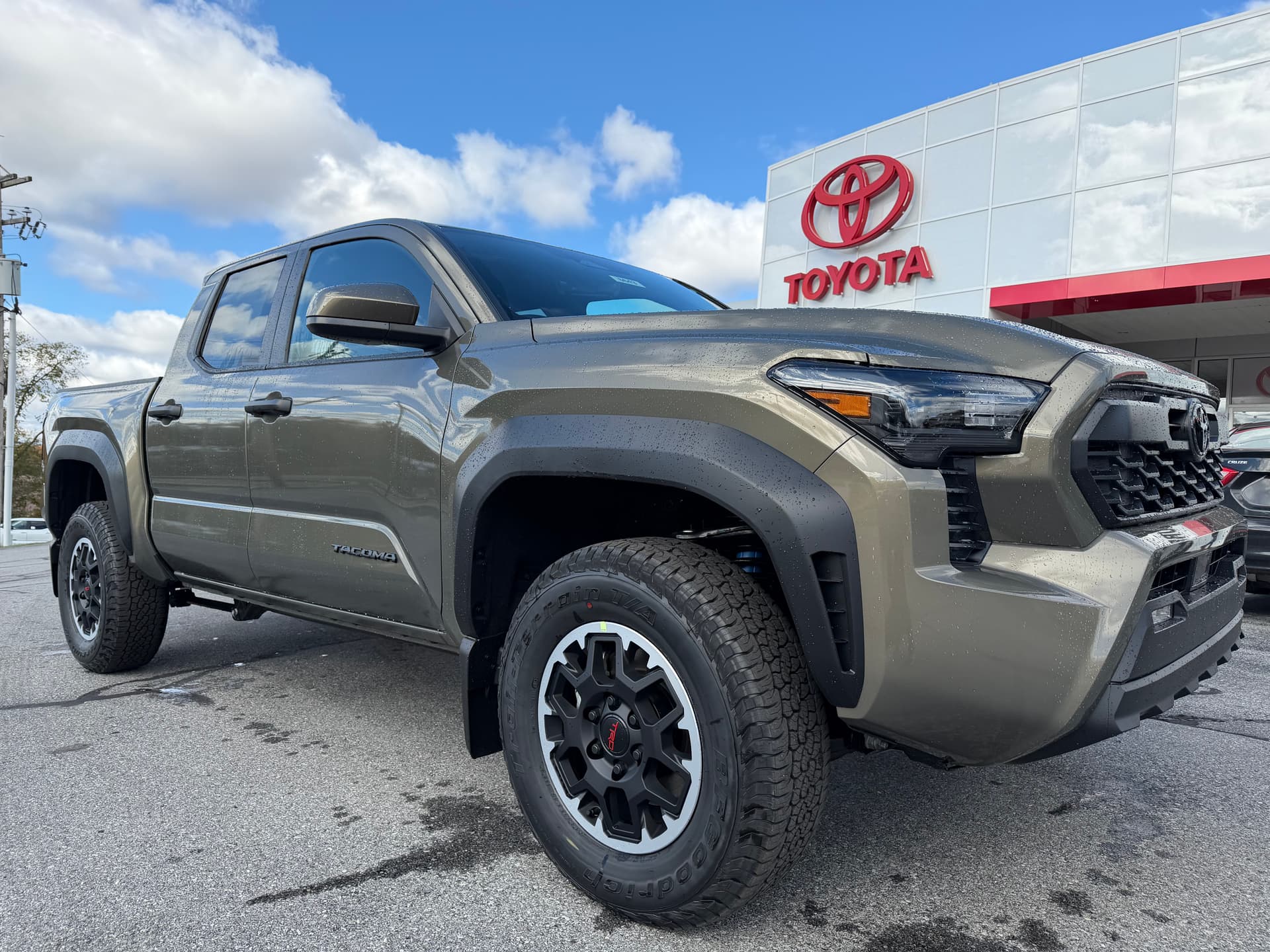 2026 Toyota Tacoma 4WD Base — photo 1 of 52