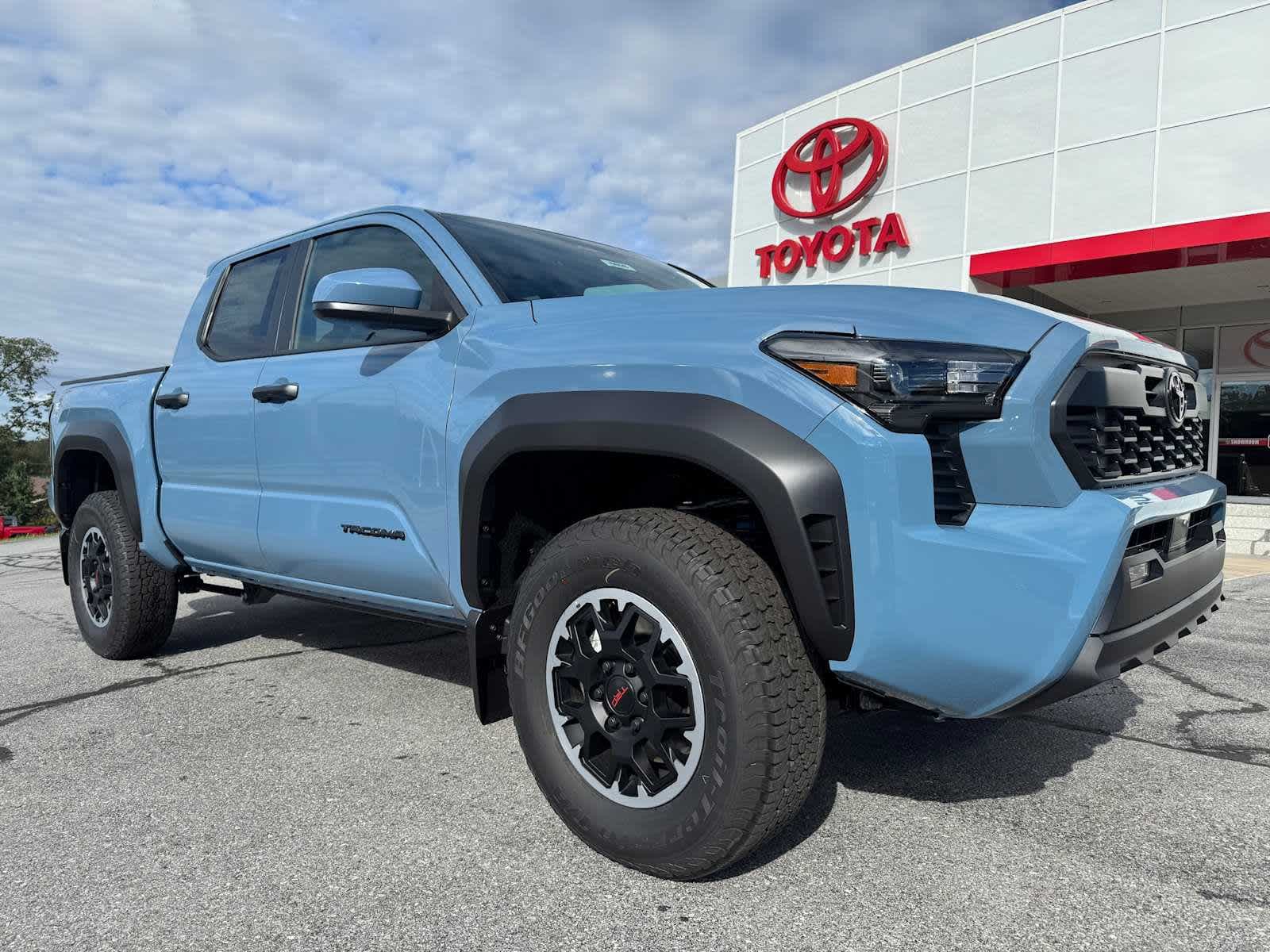 2026 Toyota Tacoma 4WD Base — photo 1 of 52