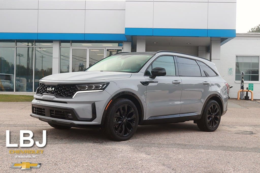 2022 Kia Sorento SX — photo 1 of 30