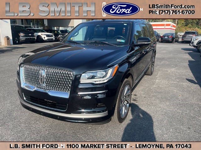2023 Lincoln Navigator L Reserve — photo 1 of 20