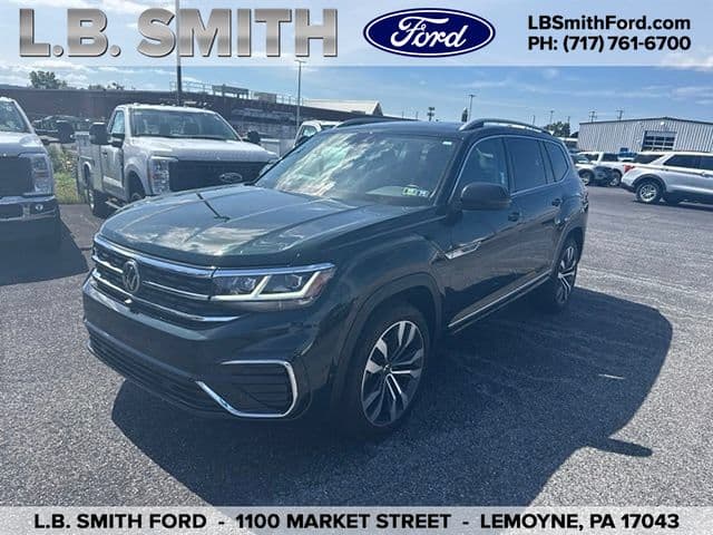 2021 Volkswagen Atlas 3.6L V6 SEL Premium R-Line — photo 1 of 16