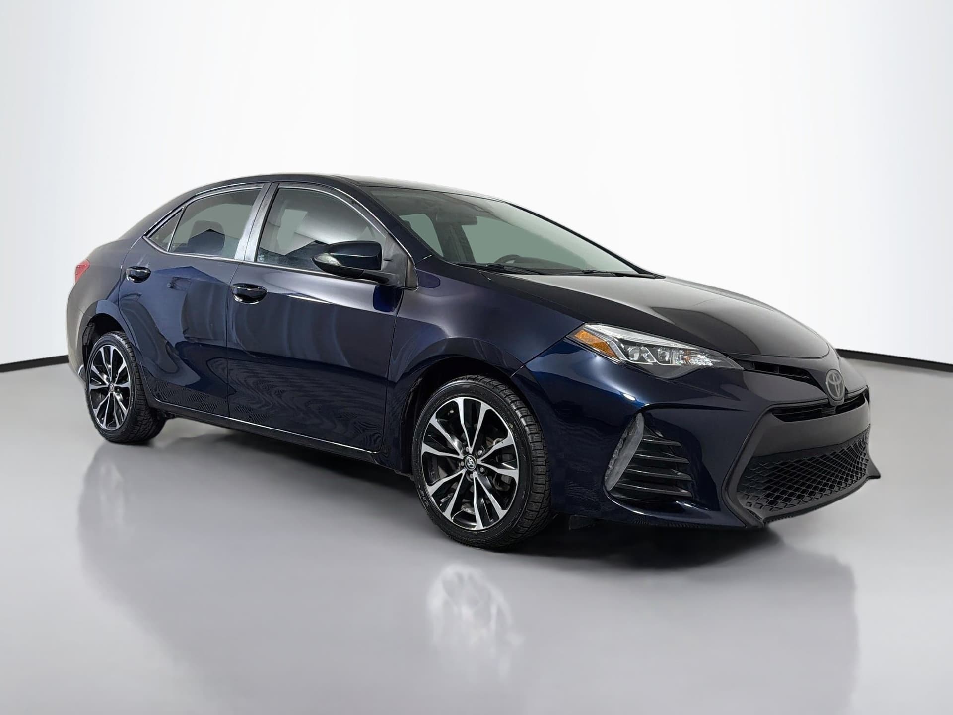 2019 Toyota Corolla L — photo 1 of 29