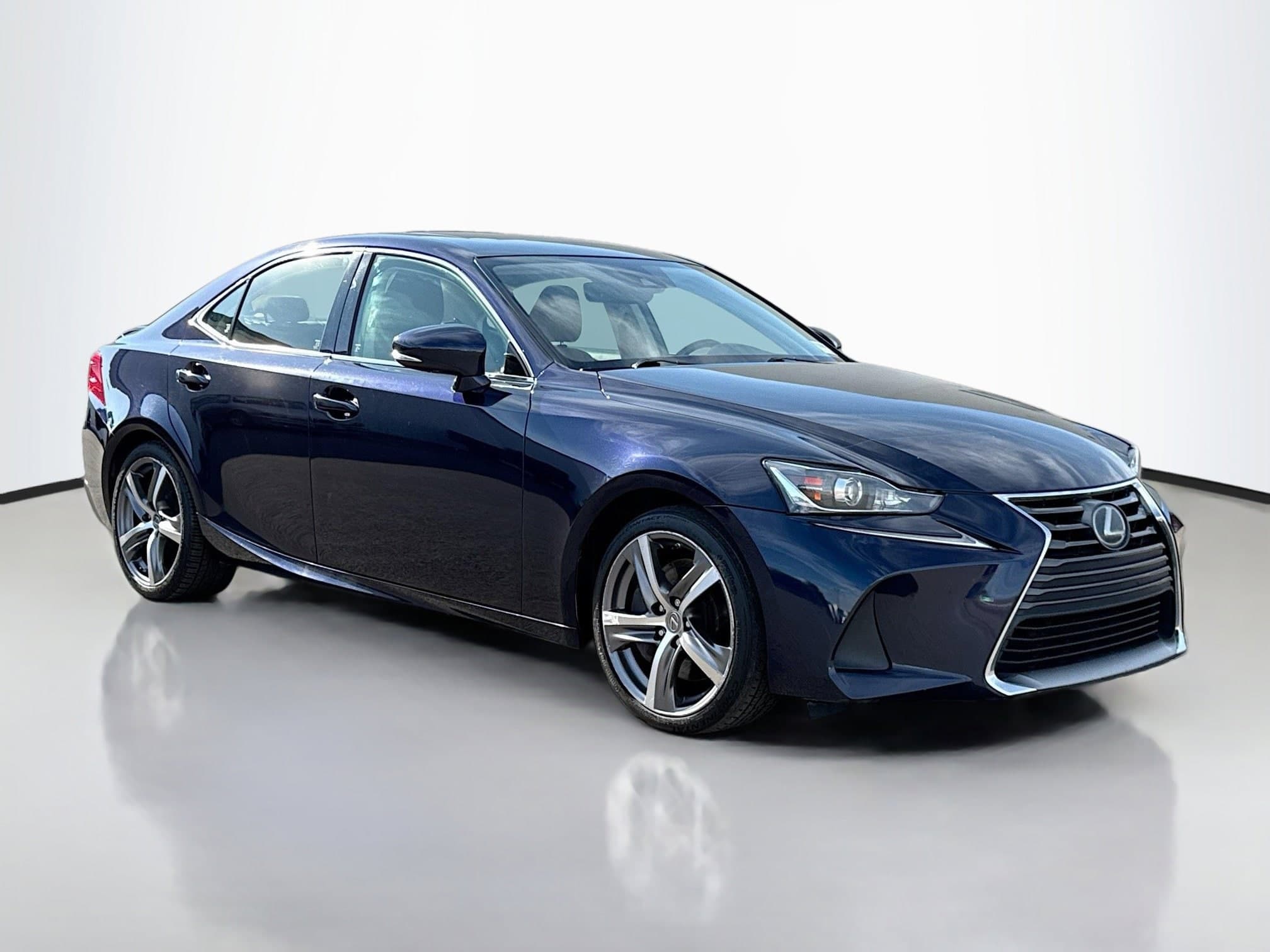 Foto de 2017 Lexus IS 300 