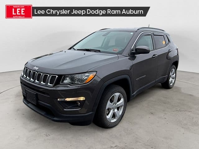 2021 Jeep Compass Latitude — photo 1 of 7