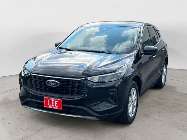 2024 Ford Escape Active — photo 1 of 15