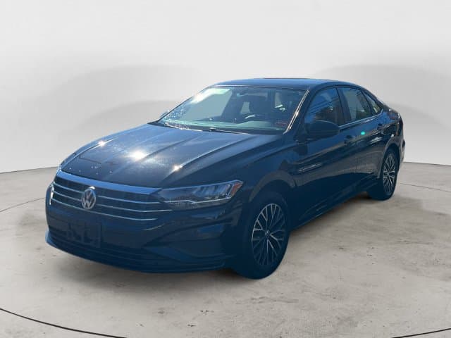 2021 Volkswagen Jetta R-Line — photo 1 of 15